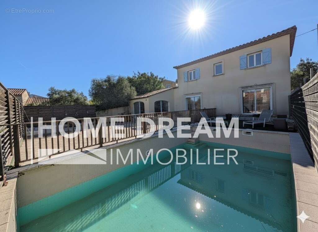 Maison à SIX-FOURS-LES-PLAGES