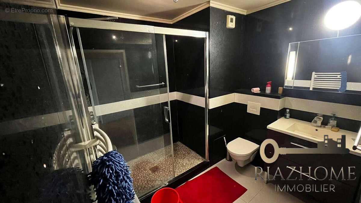 Appartement à LE BOURGET
