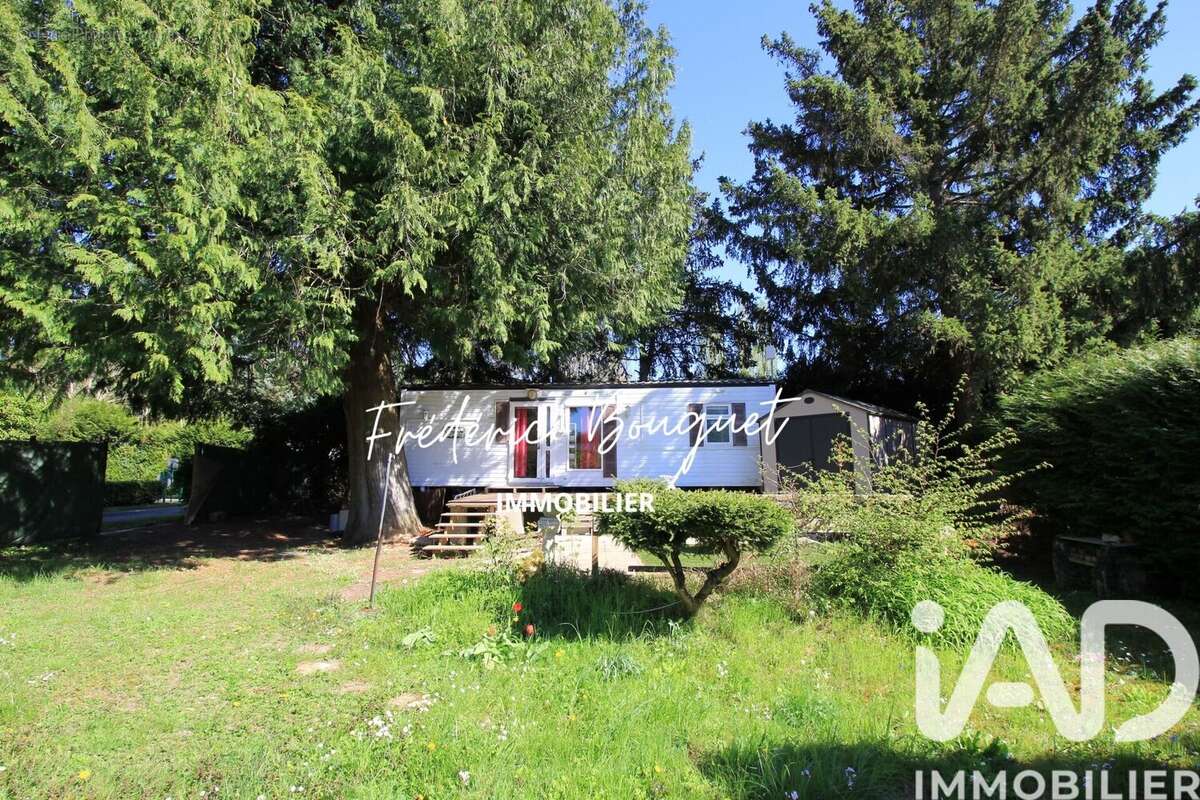 Photo 2 - Terrain à CONDE-SAINTE-LIBIAIRE