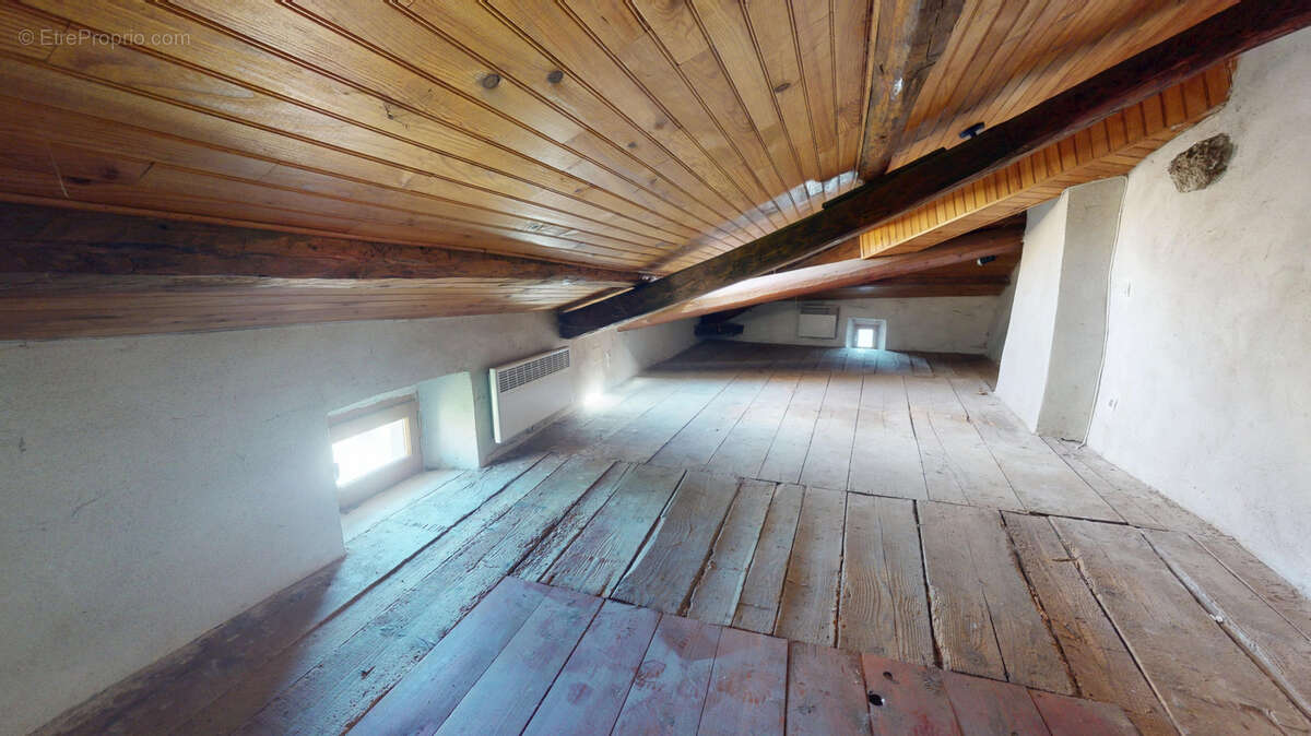 Maison à TIRANGES