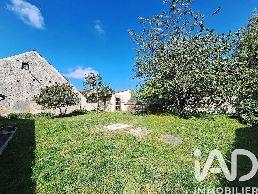 Photo 4 - Maison à SAINT-CYR-SUR-MORIN