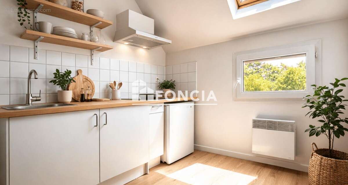 Appartement à LA RIVIERE-SAINT-SAUVEUR