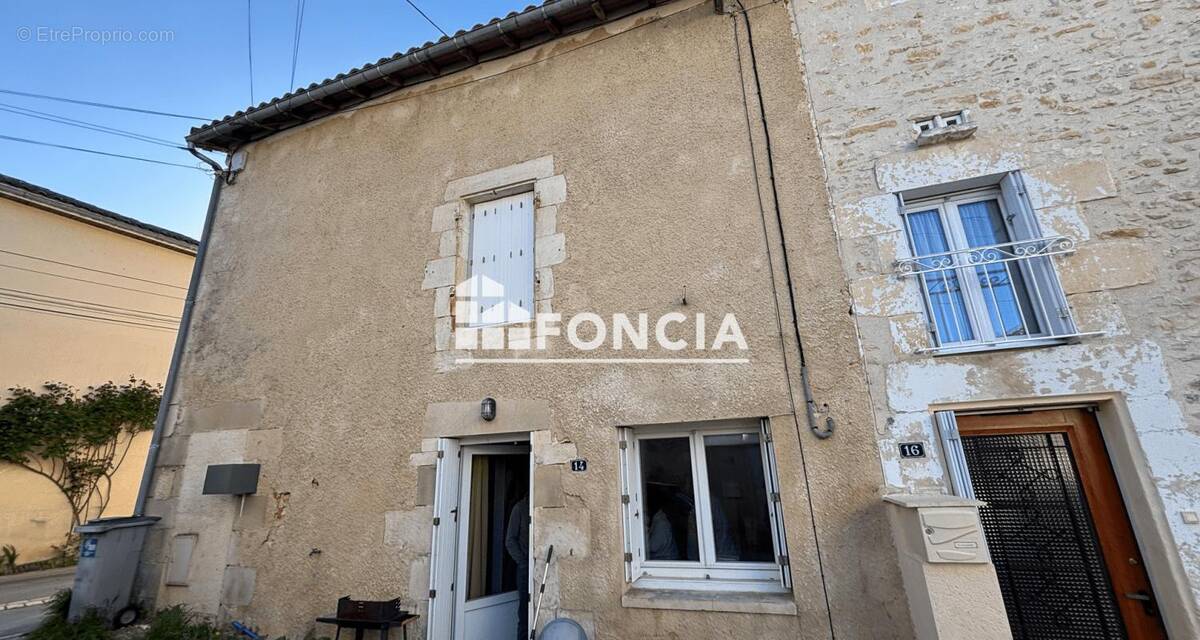 Maison à MIGNE-AUXANCES