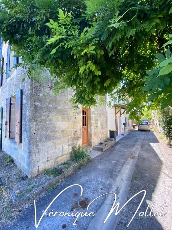 Maison à LESTIAC-SUR-GARONNE
