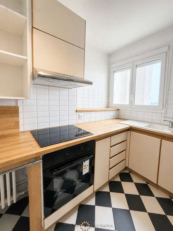 REIMS   Boulevard Pasteur   Appartement 3 pièces rénové avec balcon et vue dégagée - photo 6