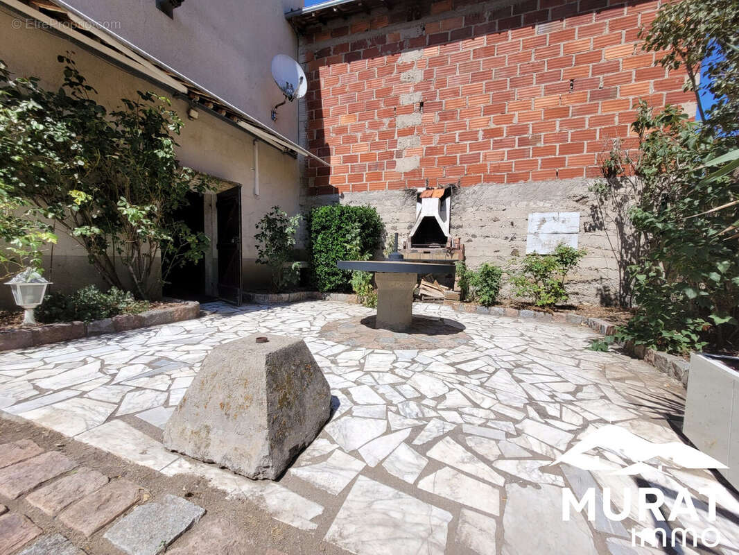 Maison 118 m² à Seychalles  - photo 4