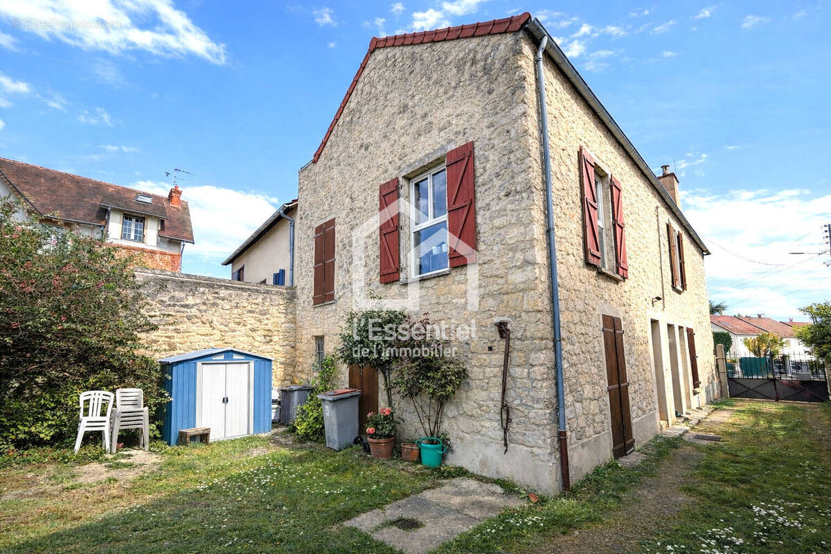 Appartement à VERNEUIL-SUR-SEINE