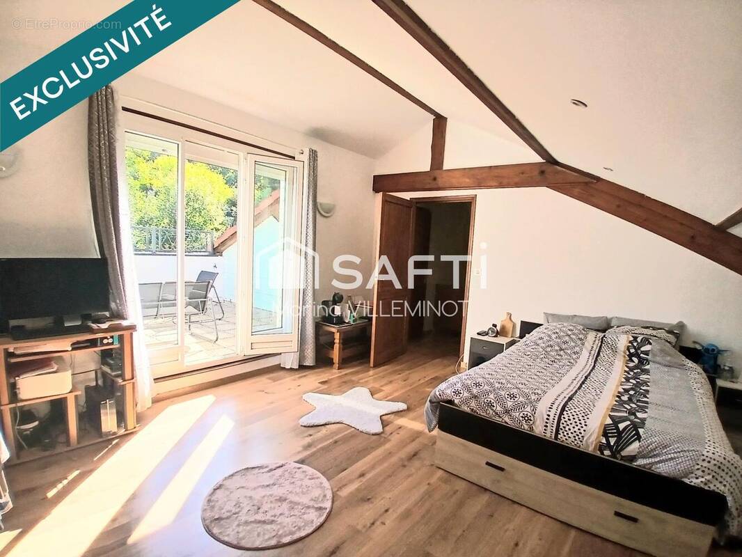 Photo 1 - Maison à ETREPIGNY