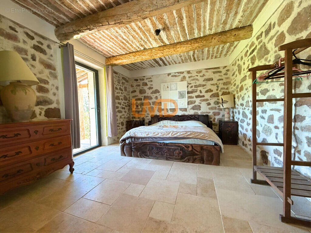 Maison à LA MOTTE