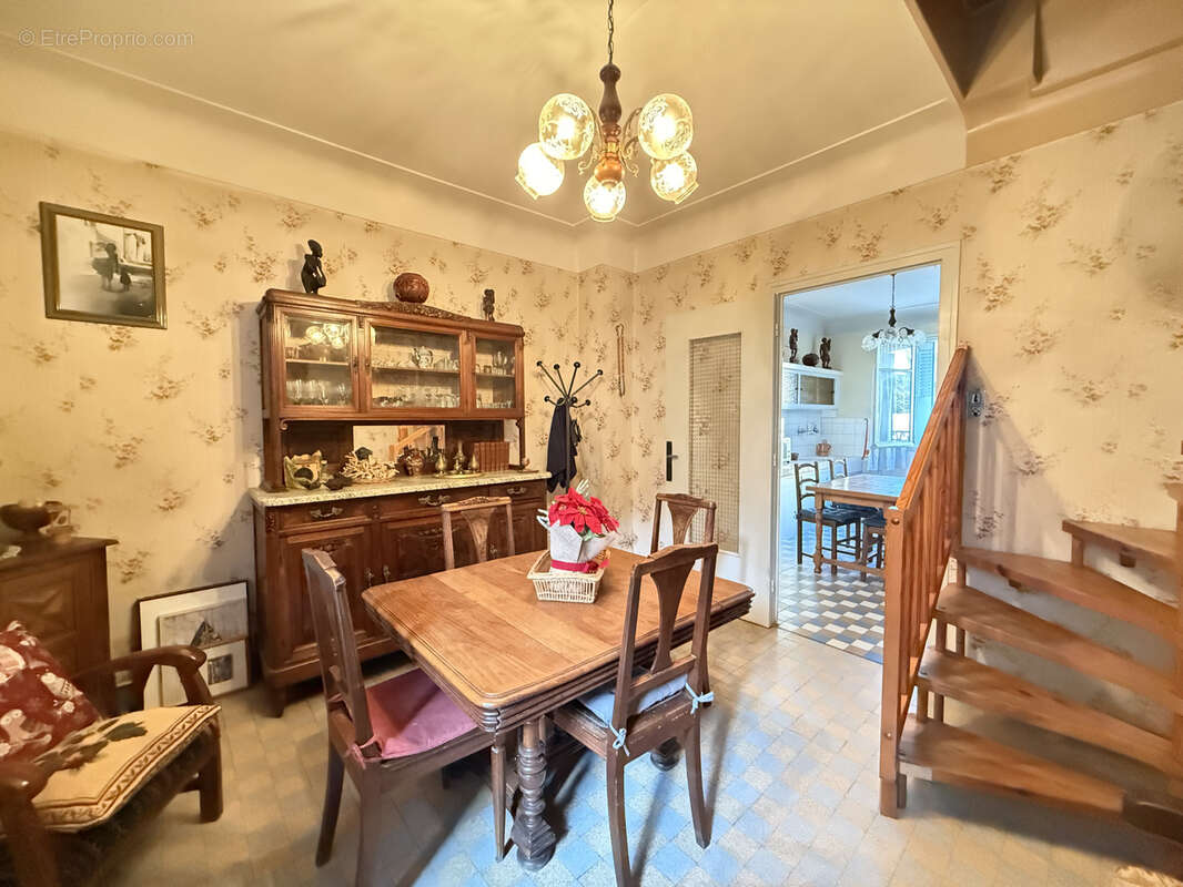 Appartement à FONTAINE