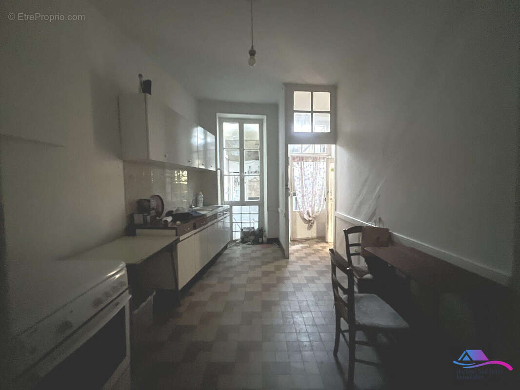 CUISINE - Maison à CHATEAUMEILLANT