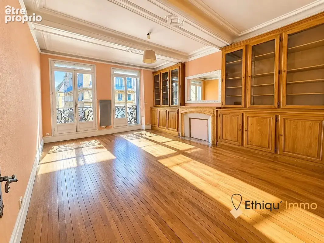 Appartement à BAR-SUR-AUBE