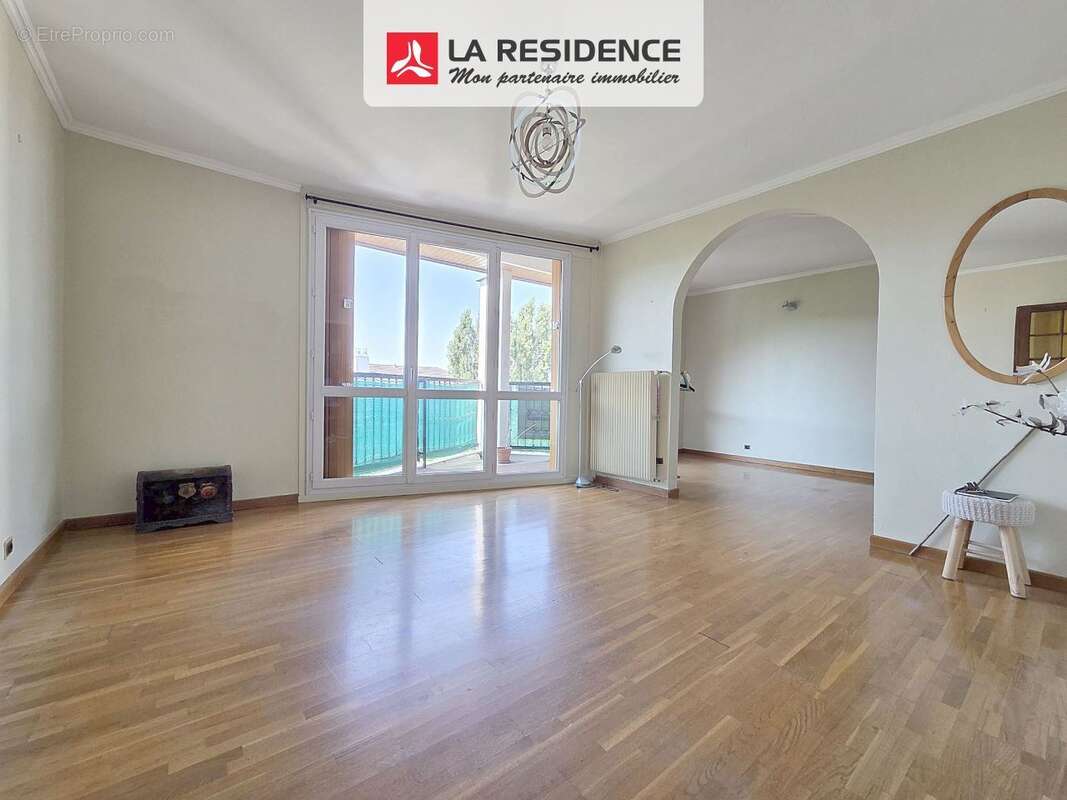Appartement 71 m² à Franconville  - photo 2