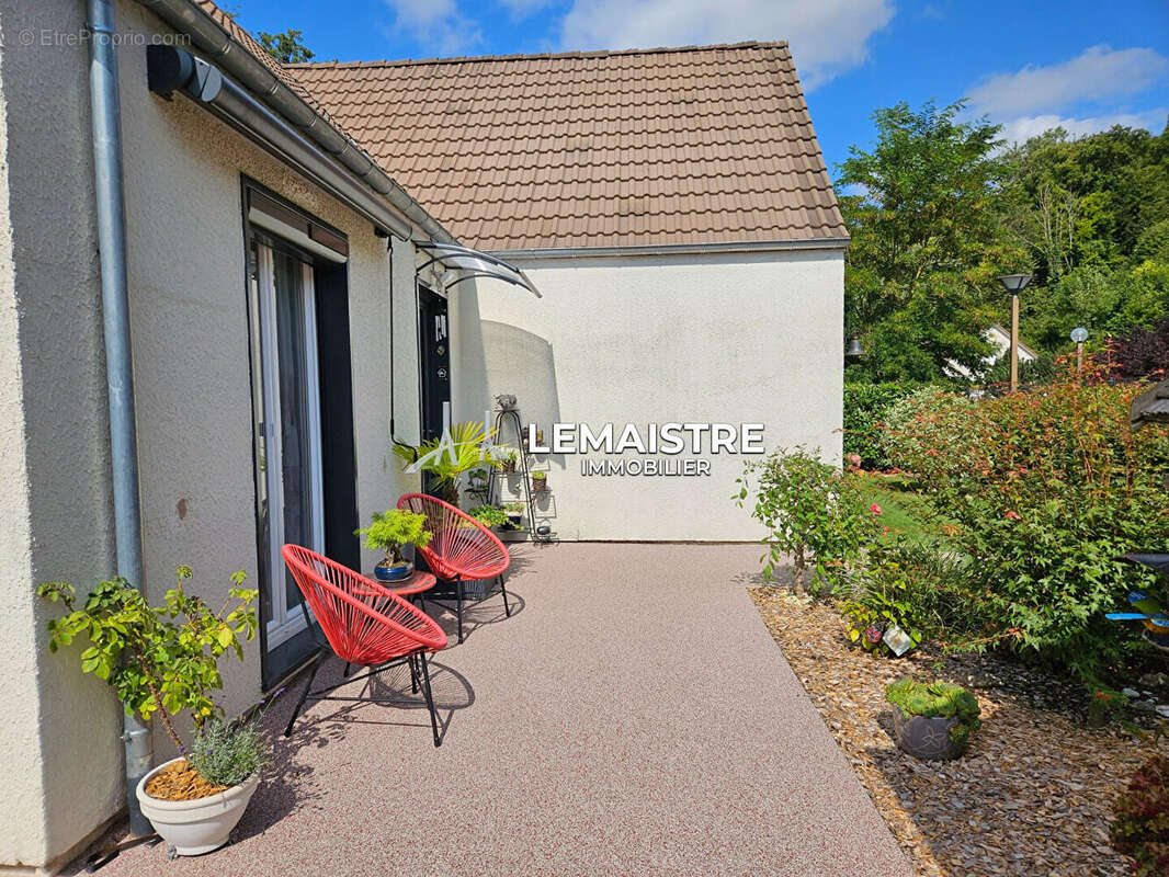 Maison à CROISY-SUR-ANDELLE