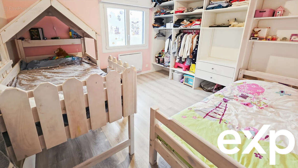 Maison à CHENS-SUR-LEMAN