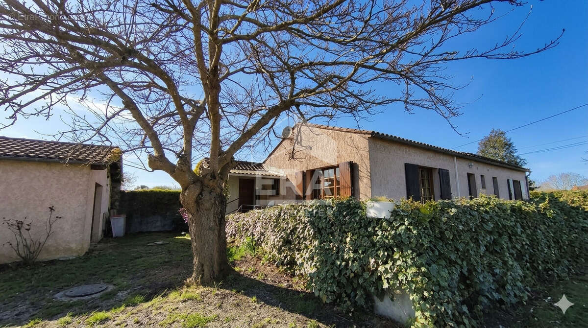 Maison à SAINT-TROJAN