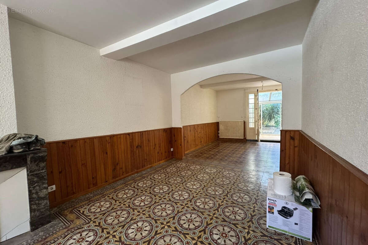 Maison à LEZIGNAN-CORBIERES