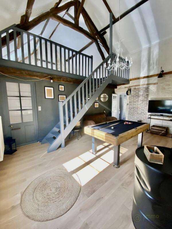 Maison à VILLENEUVE-SUR-VERBERIE