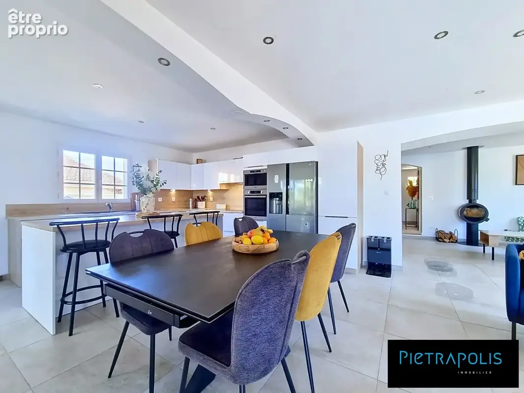 Maison 146 m² à Decines-Charpieu  - photo 5