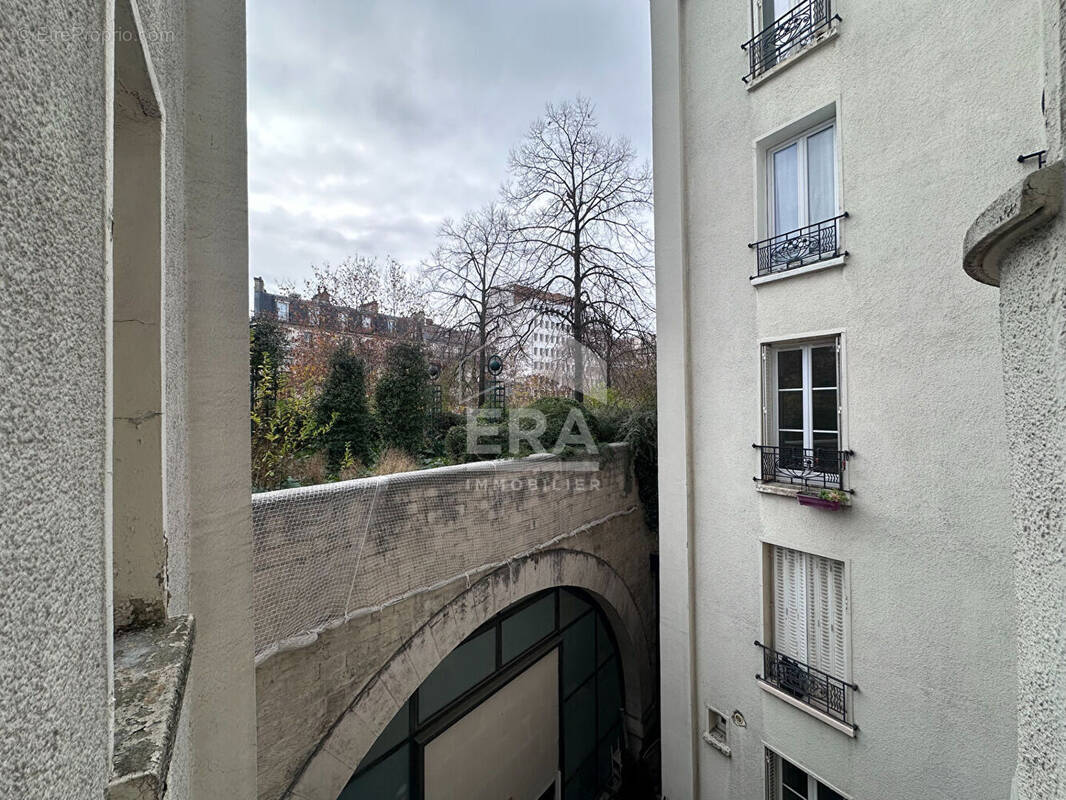 Appartement à PARIS-12E