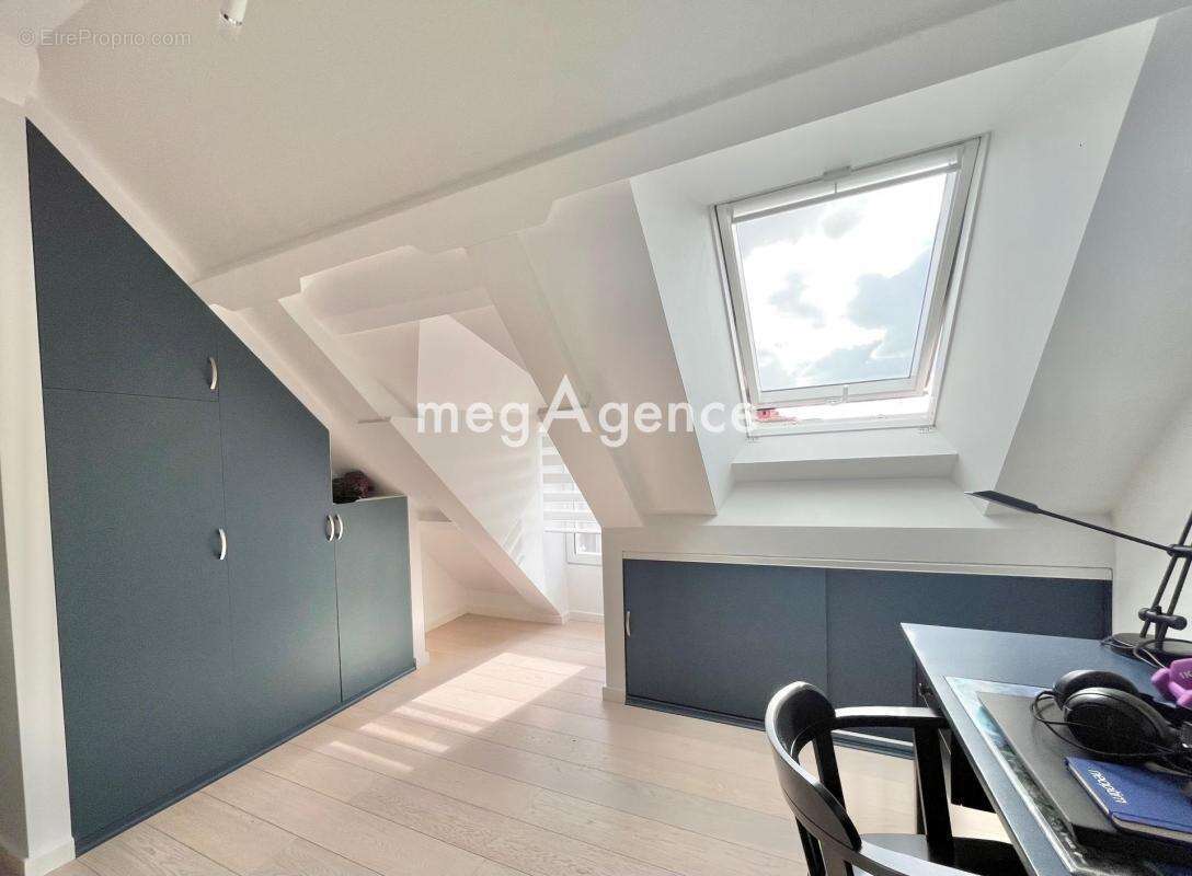 Appartement à SAINT-NOM-LA-BRETECHE