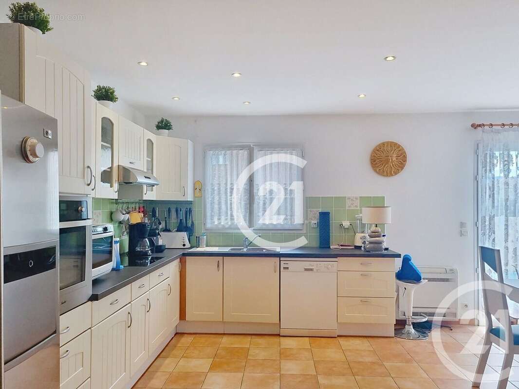 Maison à LATOUR-BAS-ELNE