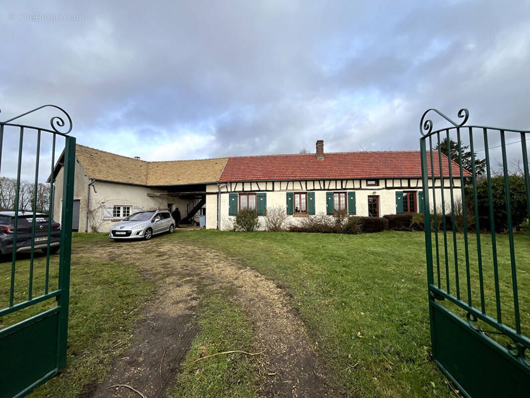 Maison à FLEURY