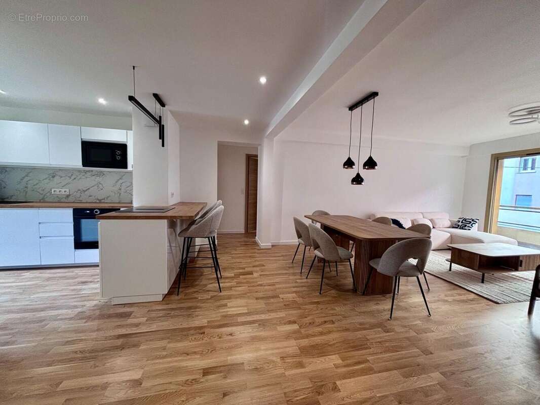 Photo 2 - Appartement à SAINT-RAPHAEL