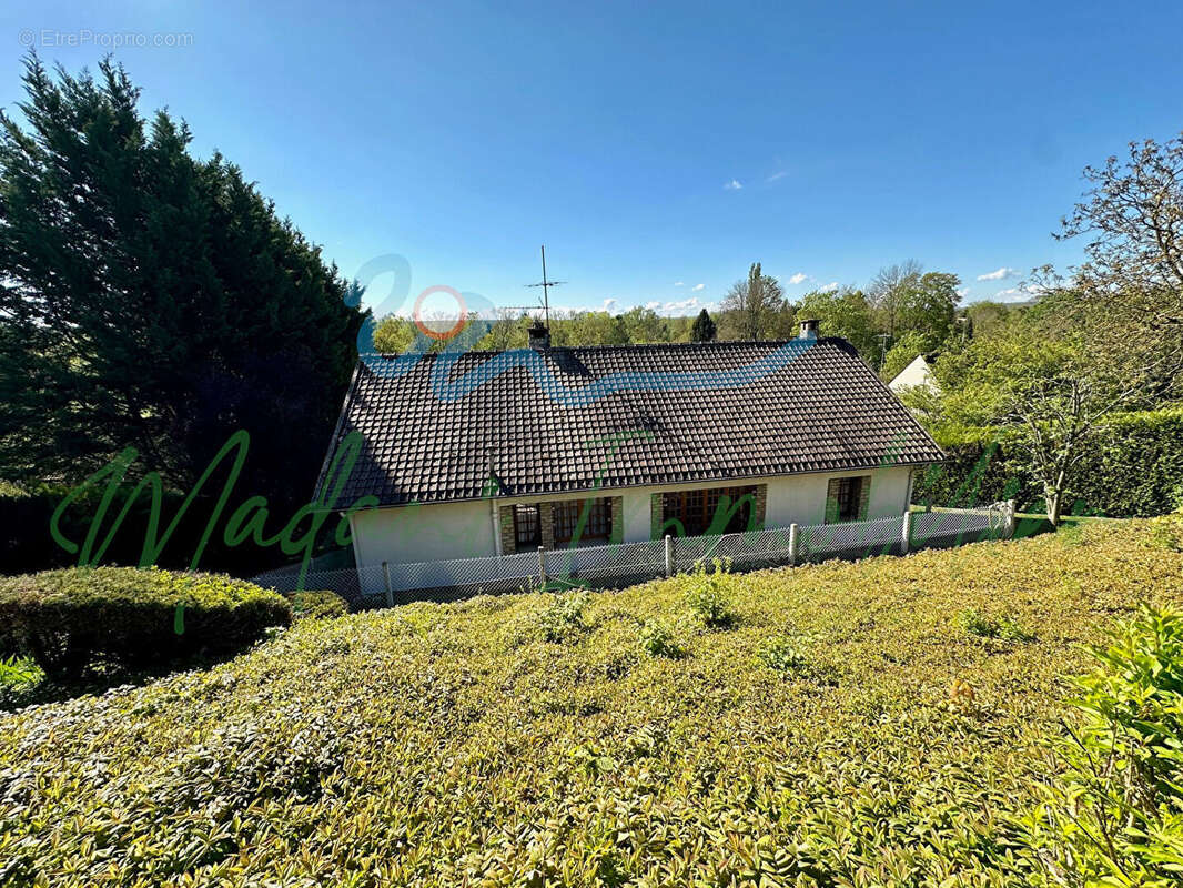 Maison à MOUSSEAUX-SUR-SEINE