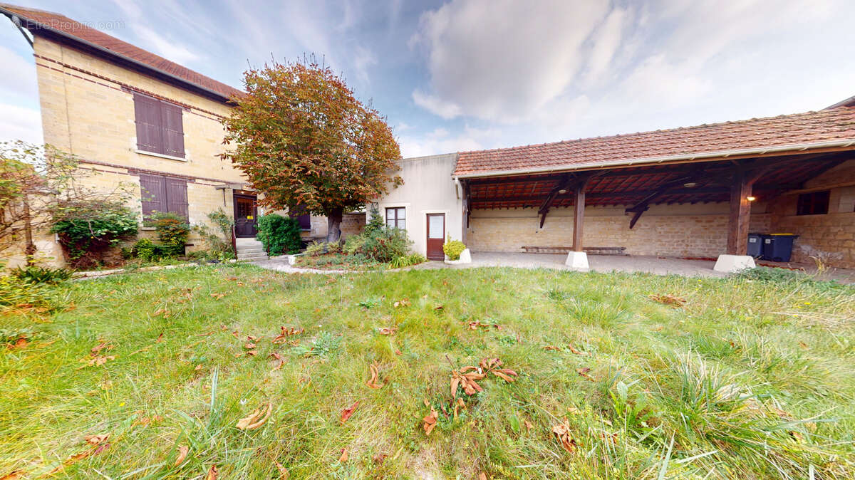 Maison à CERGY