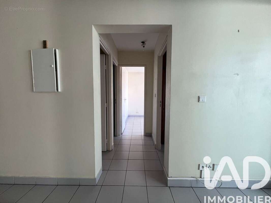 Photo 8 - Appartement à SAINT-DENIS