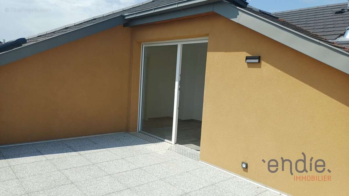 ROSENAU  Magnifique F2 de standing au dernier étage avec terrasse de 18,86 m² - photo 10