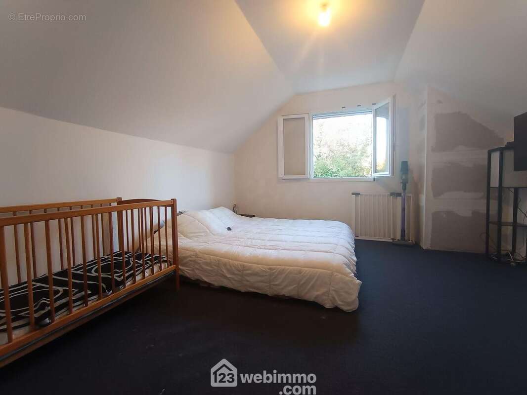 Maison à MALAUSSANNE