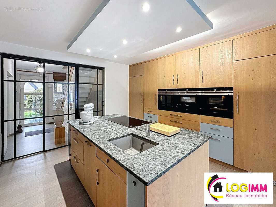 Maison à SAINT-AMAND-LES-EAUX