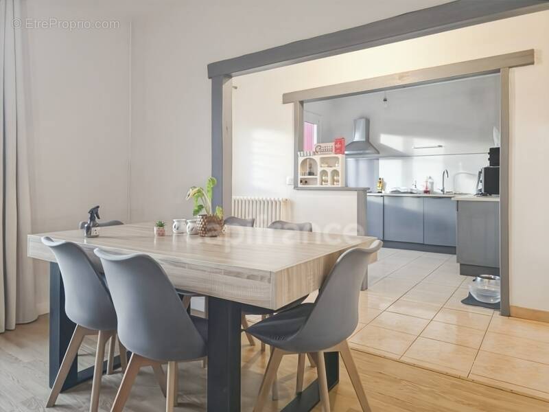 Maison à BOESSE-LE-SEC