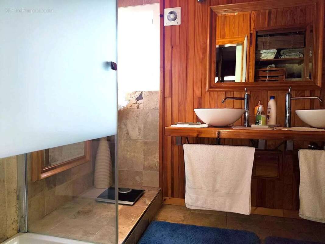 Maison à PUGET-THENIERS