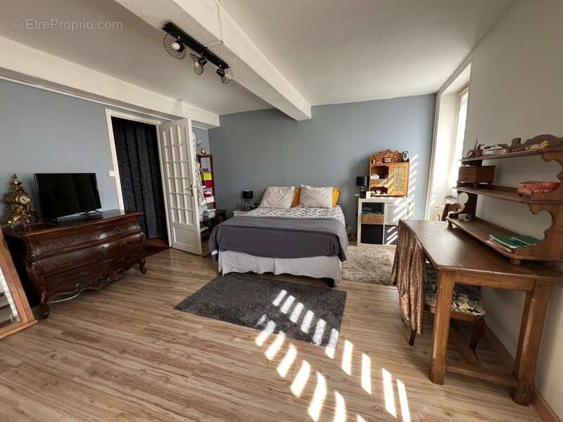 Maison à CHAUFFAILLES