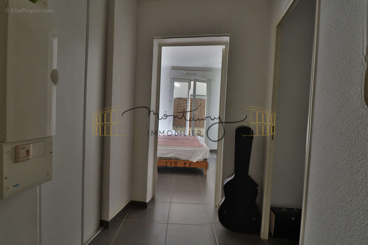 A venddre a nimes dhuoda appartement deux pieces terrasse parkings - photo 2