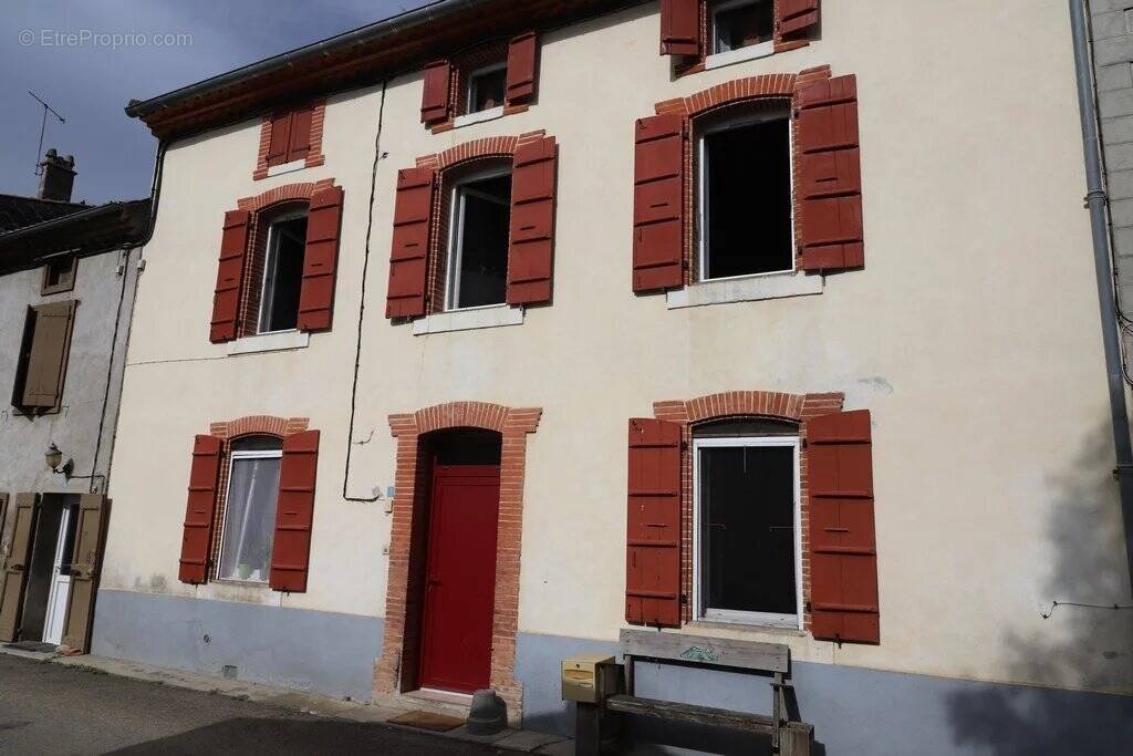 Maison à CRAMPAGNA