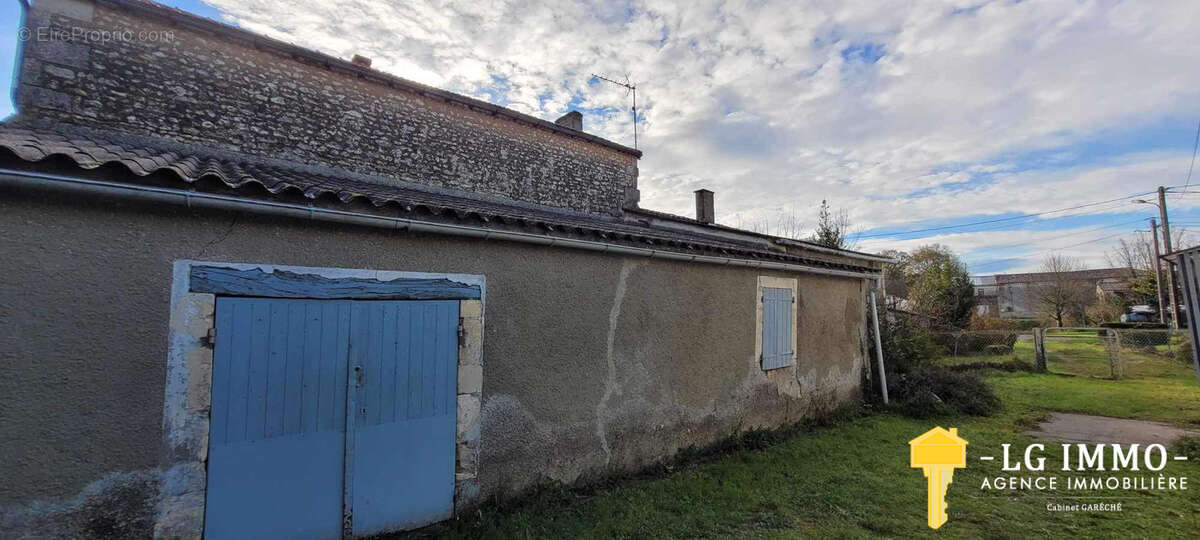 Maison à SAINT-FORT-SUR-GIRONDE