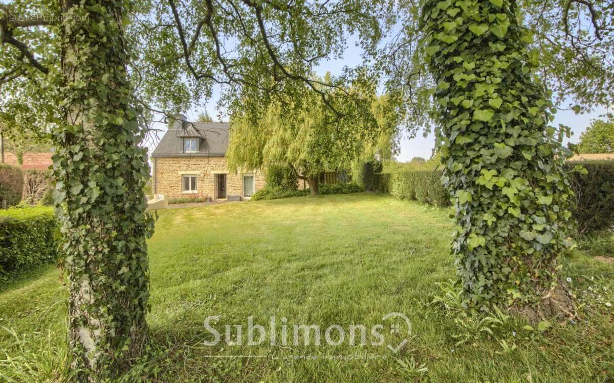 Maison à CARO