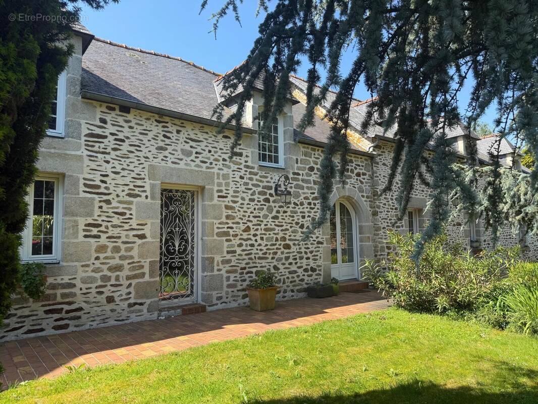 Photo 1 - Maison à LANGUENAN