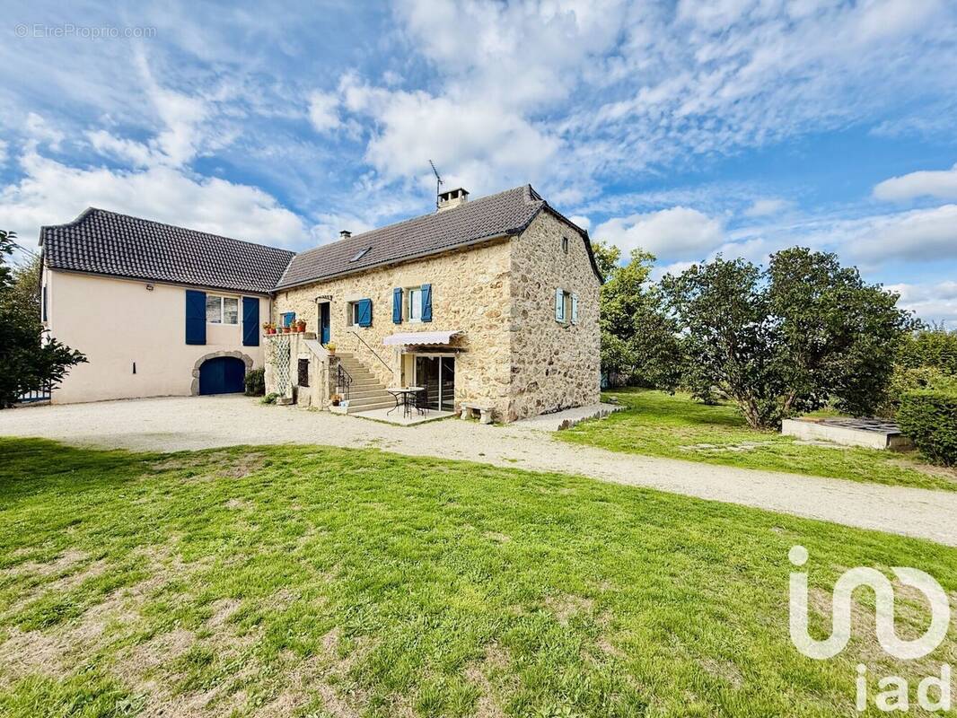 Photo 1 - Maison à LA SALVETAT-PEYRALES