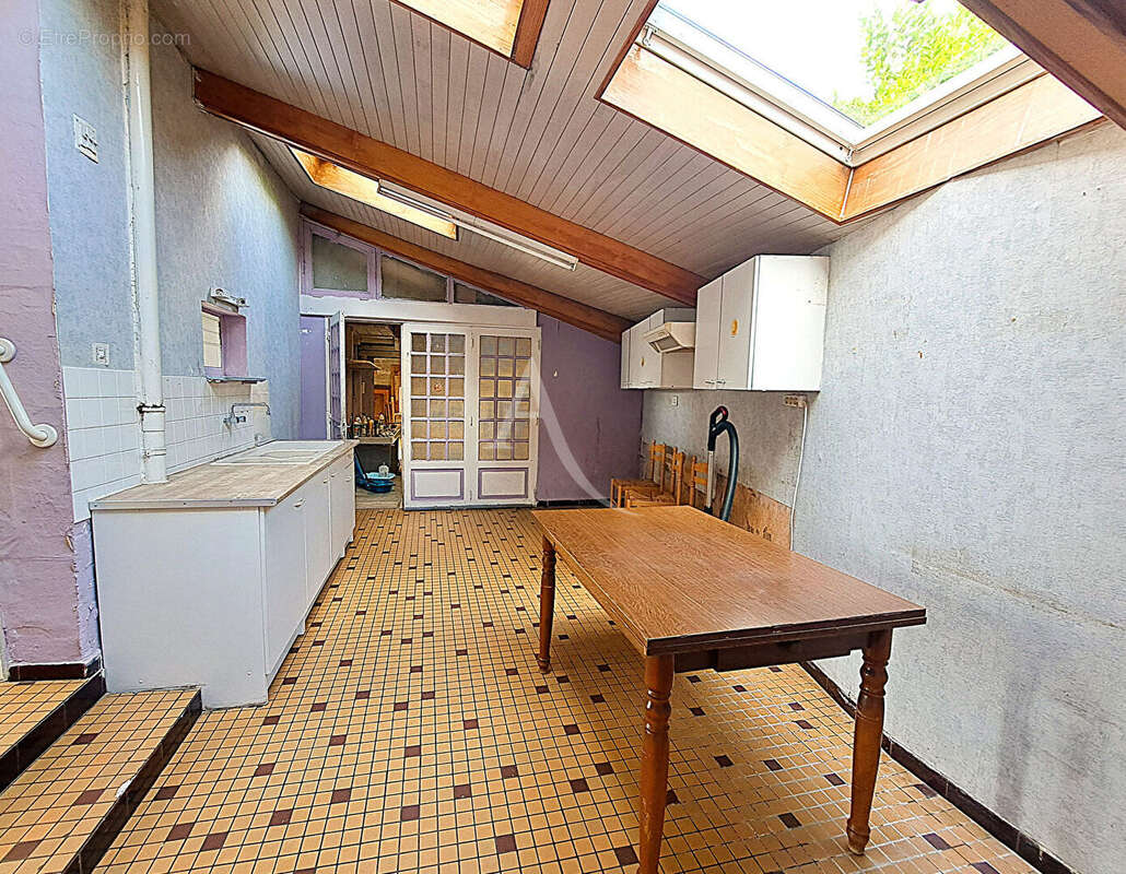 Maison à SAINT-LAURENT-SUR-SEVRE