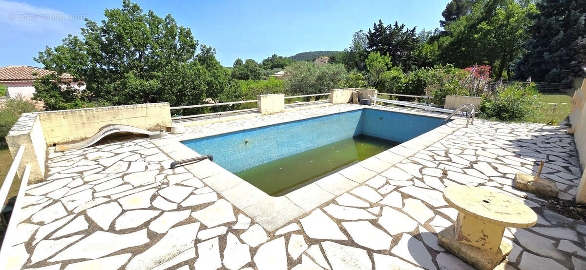 Maison à FIGANIERES