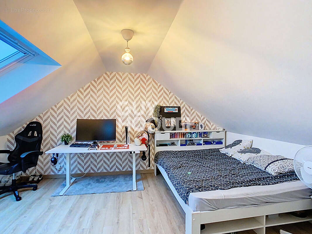 Maison à CREPY-EN-VALOIS