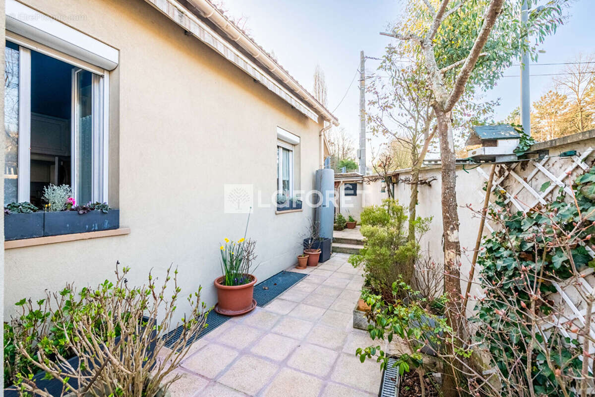 Maison à BOUGIVAL