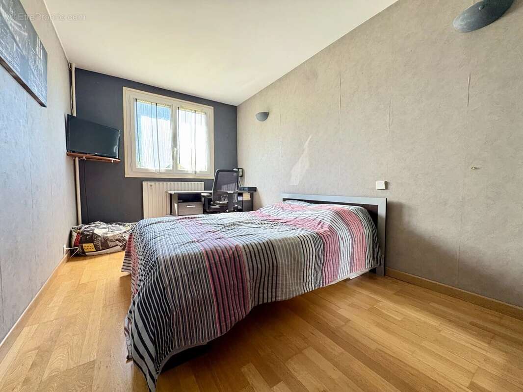 Appartement à LE PLESSIS-TREVISE