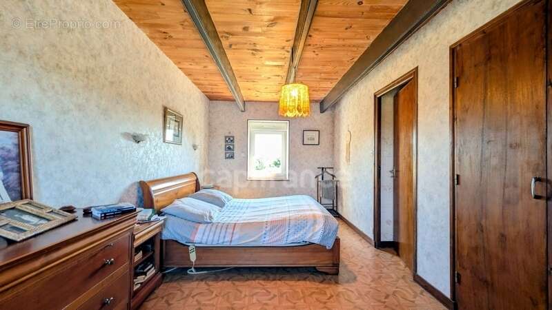 Lanarvilly - Maison 140 m² - 6 Chambres - Terrain 3000 m² - photo 12