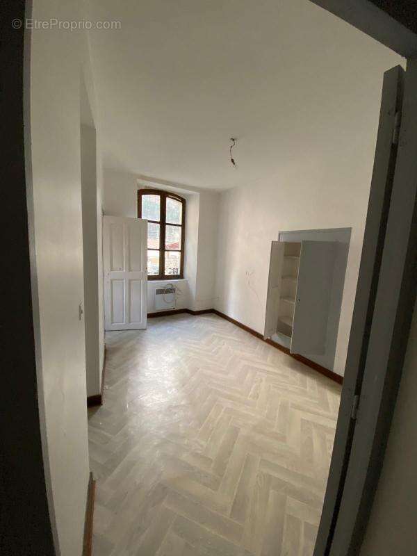 Appartement à LARGENTIERE